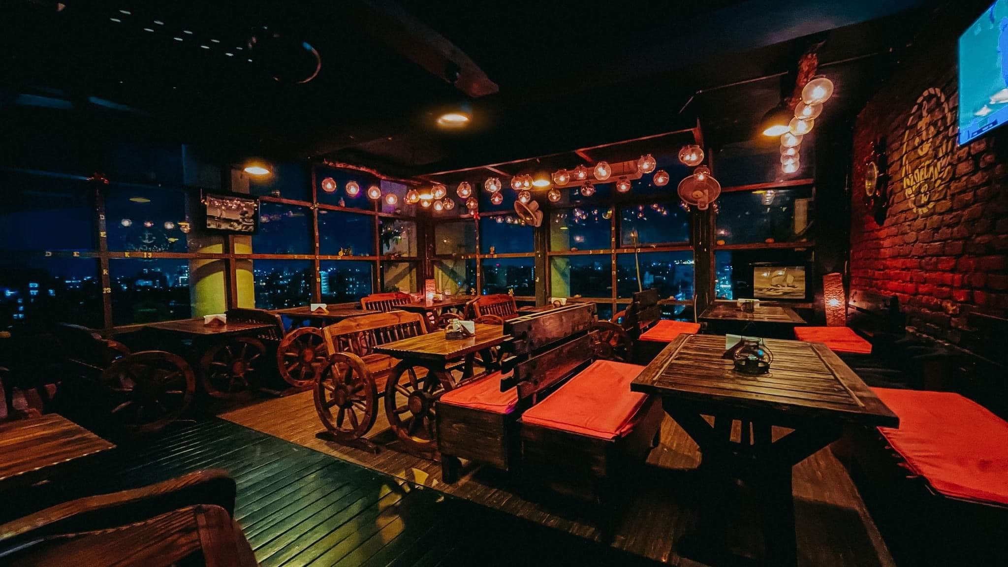DECK 13 (Dhanmondi)